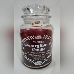 Vintage Yankee Country Kitchen Candle SPICED APPLE 22 oz Rare Retired HTF Used